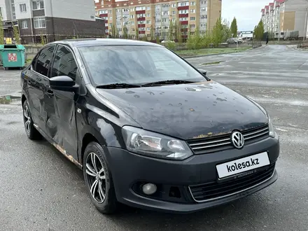 Volkswagen Polo 2012 года за 2 000 000 тг. в Актобе – фото 4