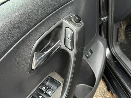 Volkswagen Polo 2012 года за 2 000 000 тг. в Актобе – фото 16