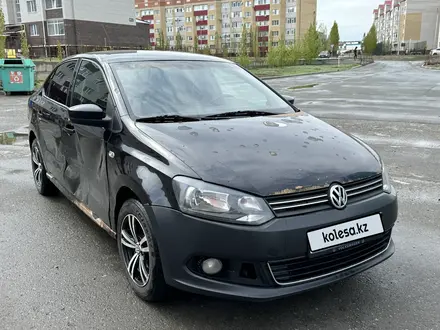 Volkswagen Polo 2012 года за 2 000 000 тг. в Актобе – фото 5