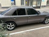 Mercedes-Benz E 280 1993 годаүшін1 650 000 тг. в Караганда