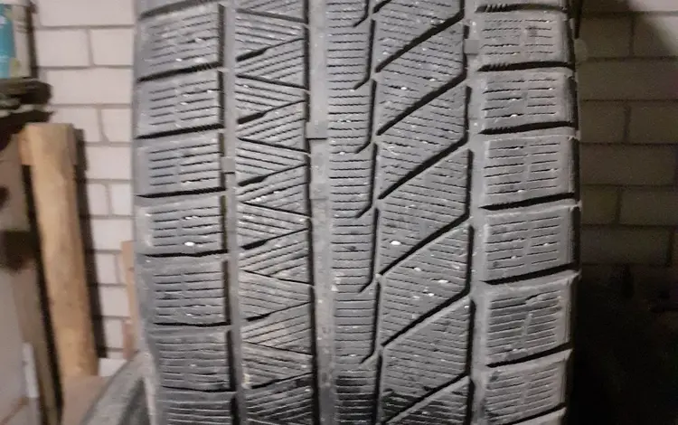 Атошины ROADX 275/45 R21 б/у, зима липучка 2шт.үшін60 000 тг. в Актобе