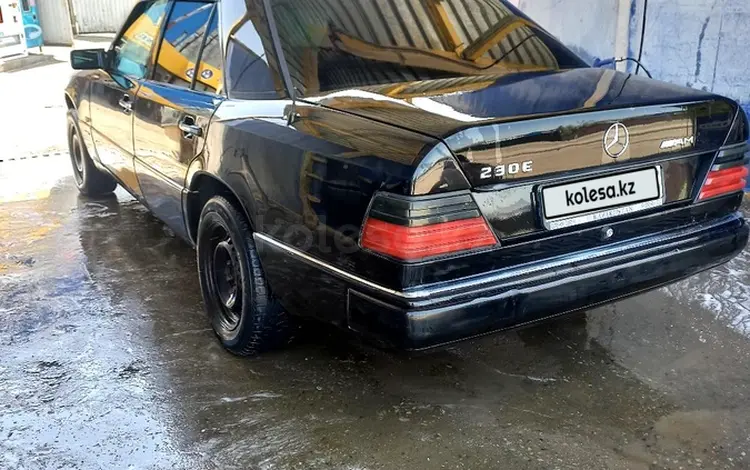 Mercedes-Benz E 230 1989 года за 880 000 тг. в Алматы