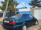 Volkswagen Vento 1997 года за 2 600 000 тг. в Уральск – фото 5