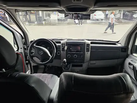 Mercedes-Benz Sprinter 2010 года за 14 500 000 тг. в Алматы – фото 12