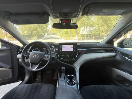 Toyota Camry 2021 года за 14 500 000 тг. в Шымкент – фото 11