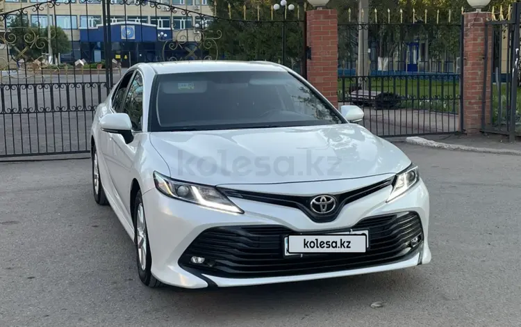 Toyota Camry 2018 годаүшін10 200 000 тг. в Балхаш