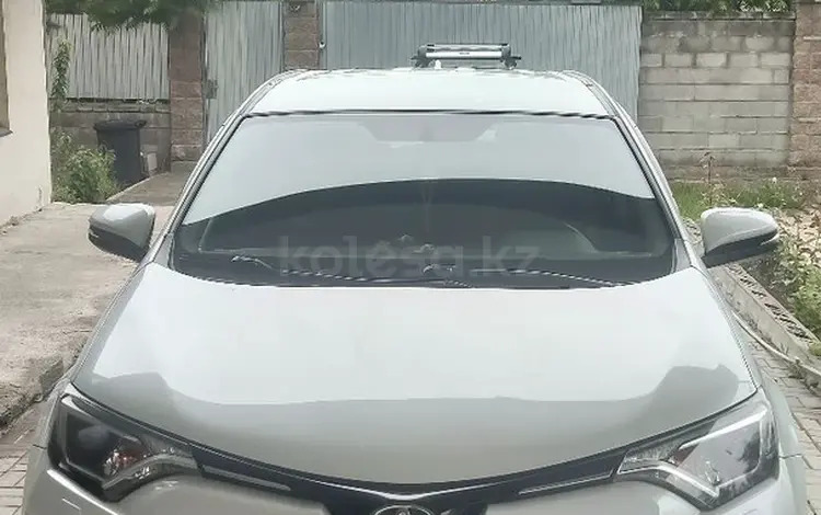 Toyota RAV4 2019 года за 15 800 000 тг. в Алматы