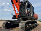Hitachi  Гусеничный экскаватор б/у HITACHI ZX350 1.6m3 2024 года за 38 800 000 тг. в Алматы – фото 4
