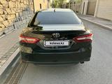 Toyota Camry 2018 года за 14 300 000 тг. в Алматы – фото 5