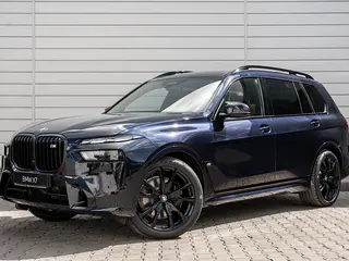 BMW X7 M60i