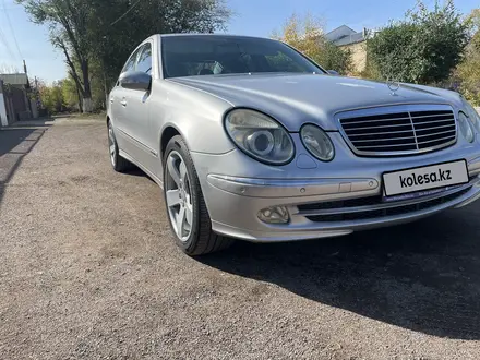 Mercedes-Benz E 240 2004 года за 5 800 000 тг. в Караганда – фото 18