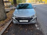 Hyundai Elantra 2020 годаfor8 800 000 тг. в Алматы