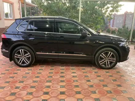 Volkswagen Tiguan 2021 года за 14 500 000 тг. в Алматы – фото 5