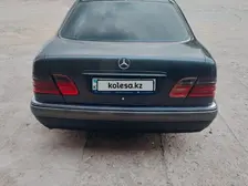 Mercedes-Benz E-Class, 1995