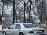 Mercedes-Benz E 220 1993 года за 1 300 000 тг. в Туркестан – фото 4