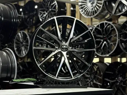 Zm_wheels Диски R18 5x114.3 Camry 75 в наличии Астана! за 274 000 тг. в Астана