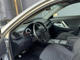 Toyota Camry 2010 годаүшін4 500 000 тг. в Астана – фото 2