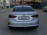 Hyundai Accent 2021 года за 7 000 000 тг. в Актобе – фото 4