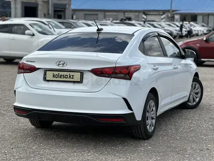 Hyundai Accent 2020 года за 6 500 000 тг. в Актобе – фото 5