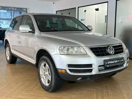 Volkswagen Touareg 2005 года за 4 150 000 тг. в Астана – фото 3