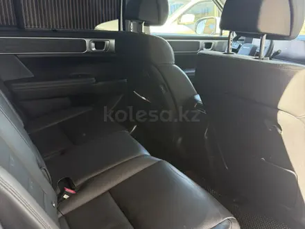 Hyundai Santa Fe 2024 года за 18 200 000 тг. в Семей – фото 13
