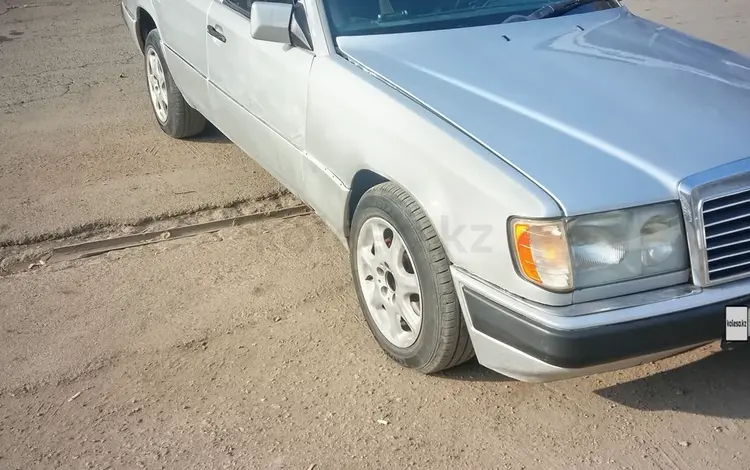 Mercedes-Benz E 230 1992 года за 650 000 тг. в Алматы