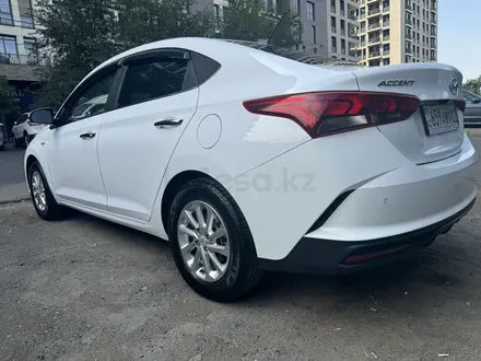 Hyundai Accent 2021 года за 8 220 000 тг. в Алматы – фото 5