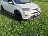 Toyota RAV4 2017 года за 12 000 000 тг. в Алматы – фото 4