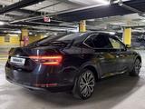 Skoda Superb 2020 года за 12 800 000 тг. в Алматы – фото 4