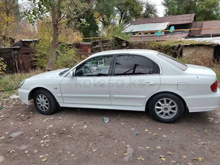 Hyundai Sonata 2004 года за 2 800 000 тг. в Алматы – фото 3