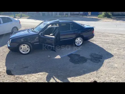 Mercedes-Benz E 280 1996 года за 2 700 000 тг. в Кызылорда – фото 2