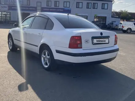 Volkswagen Passat 1997 года за 2 000 000 тг. в Уральск – фото 5