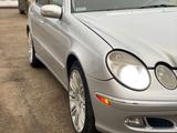 Mercedes-Benz E 350 2005 года за 3 200 000 тг. в Актобе – фото 2