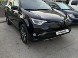 Toyota RAV4 2018 года за 12 500 000 тг. в Талдыкорган – фото 3