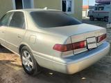 Toyota Camry 2001 года за 4 000 000 тг. в Шымкент – фото 3