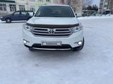 Toyota Highlander 2011 года за 12 800 000 тг. в Петропавловск – фото 2