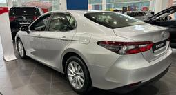 Toyota Camry Prestige 2023 года за 18 300 000 тг. в Алматы – фото 2