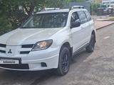 Mitsubishi Outlander 2003 годаүшін4 000 000 тг. в Астана – фото 5
