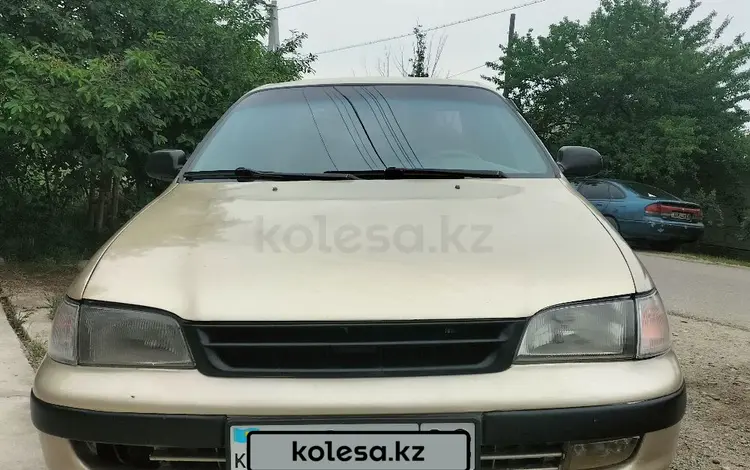Toyota Carina E 1995 годаүшін2 000 000 тг. в Тараз