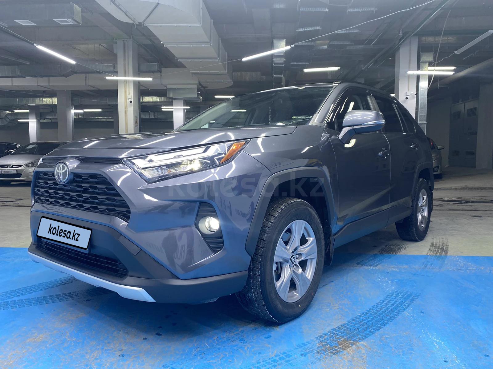 Toyota RAV4 2022 г.