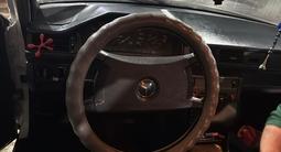 Mercedes-Benz E 230 1989 годаүшін900 000 тг. в Петропавловск – фото 4