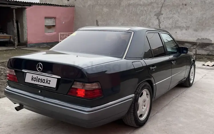 Mercedes-Benz E 220 1994 года за 2 400 000 тг. в Туркестан