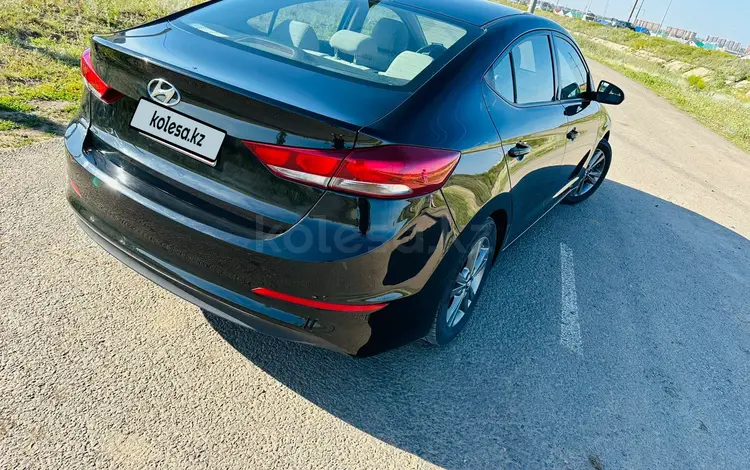 Hyundai Elantra 2016 года за 4 800 000 тг. в Уральск