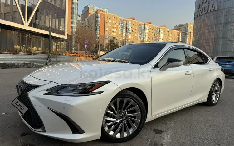 Lexus ES 350 2023 года за 34 500 000 тг. в Алматы