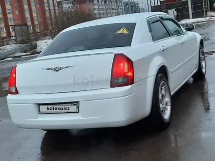 Chrysler 300C 2005 года за 5 000 000 тг. в Петропавловск – фото 2