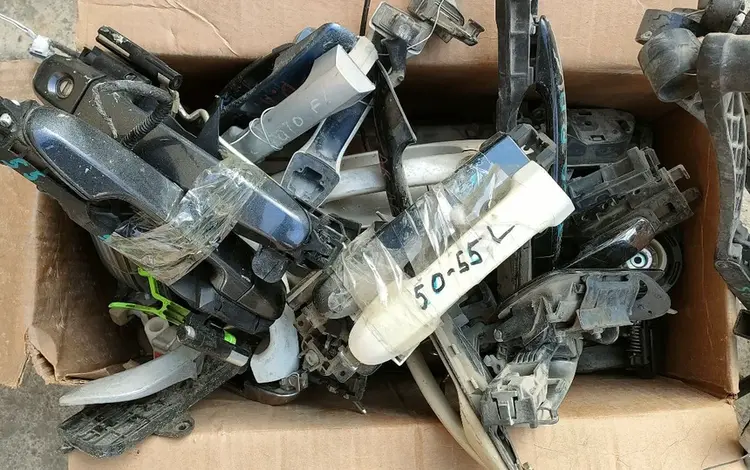 Дверные ручки наружной и внутренней за 15 000 тг. в Алматы