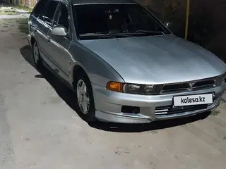 Mitsubishi Galant