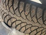 Шины шипы зимние р16 215/55/16 за 100 000 тг. в Астана