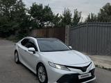 Toyota Camry 2018 года за 13 500 000 тг. в Алматы – фото 5