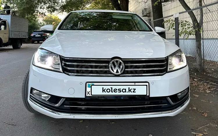 Volkswagen Passat 2014 годаүшін5 500 000 тг. в Алматы